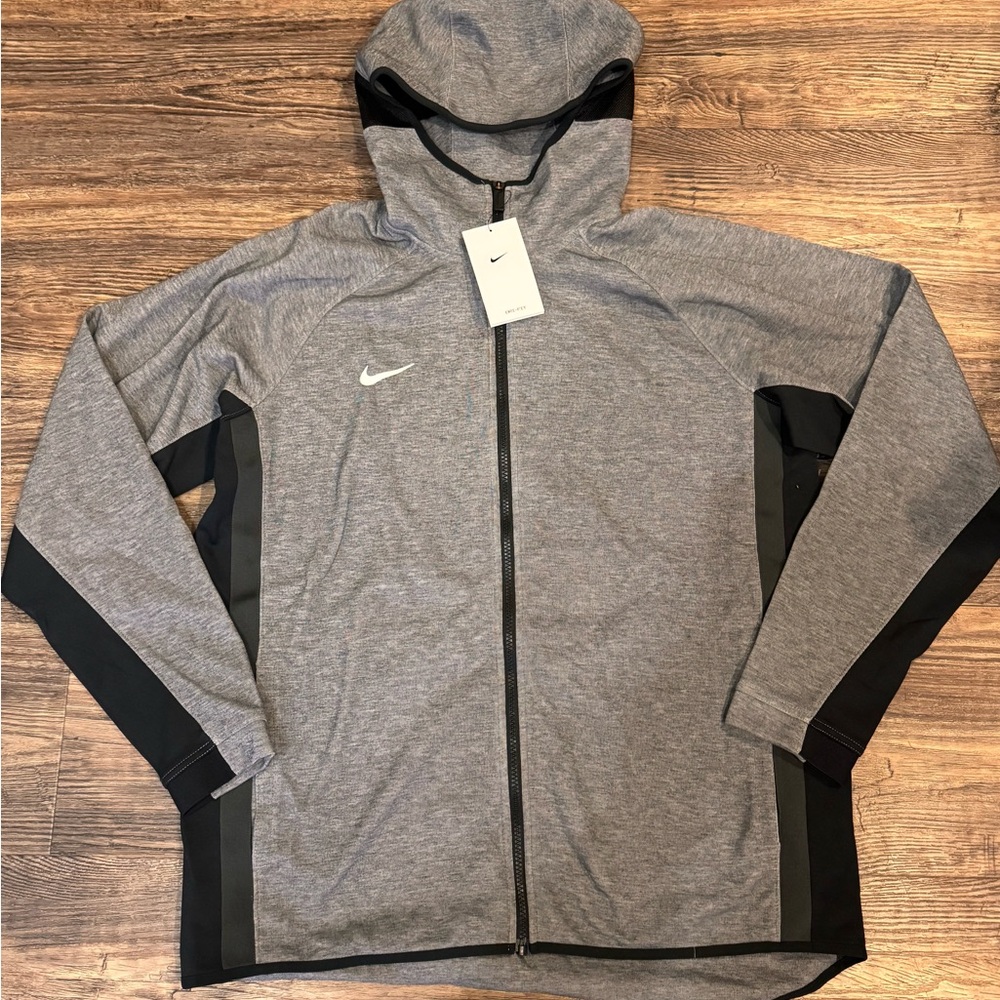 Nike Men’s Showtime Therma Hoodie New Large